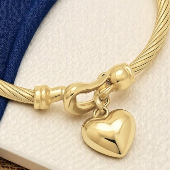 🆕️18K Gold Plated Dainty Cable Bangle Bracelet With Heart Charm Stainless Steel - Picture 11 of 11